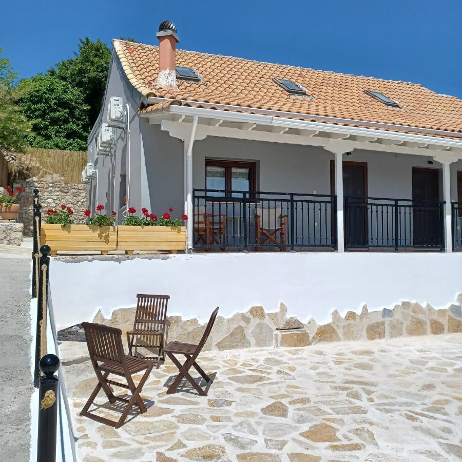 Eirinis Home - Σπίτι Της Ειρήνης Ágios Pétros Kültér fotó